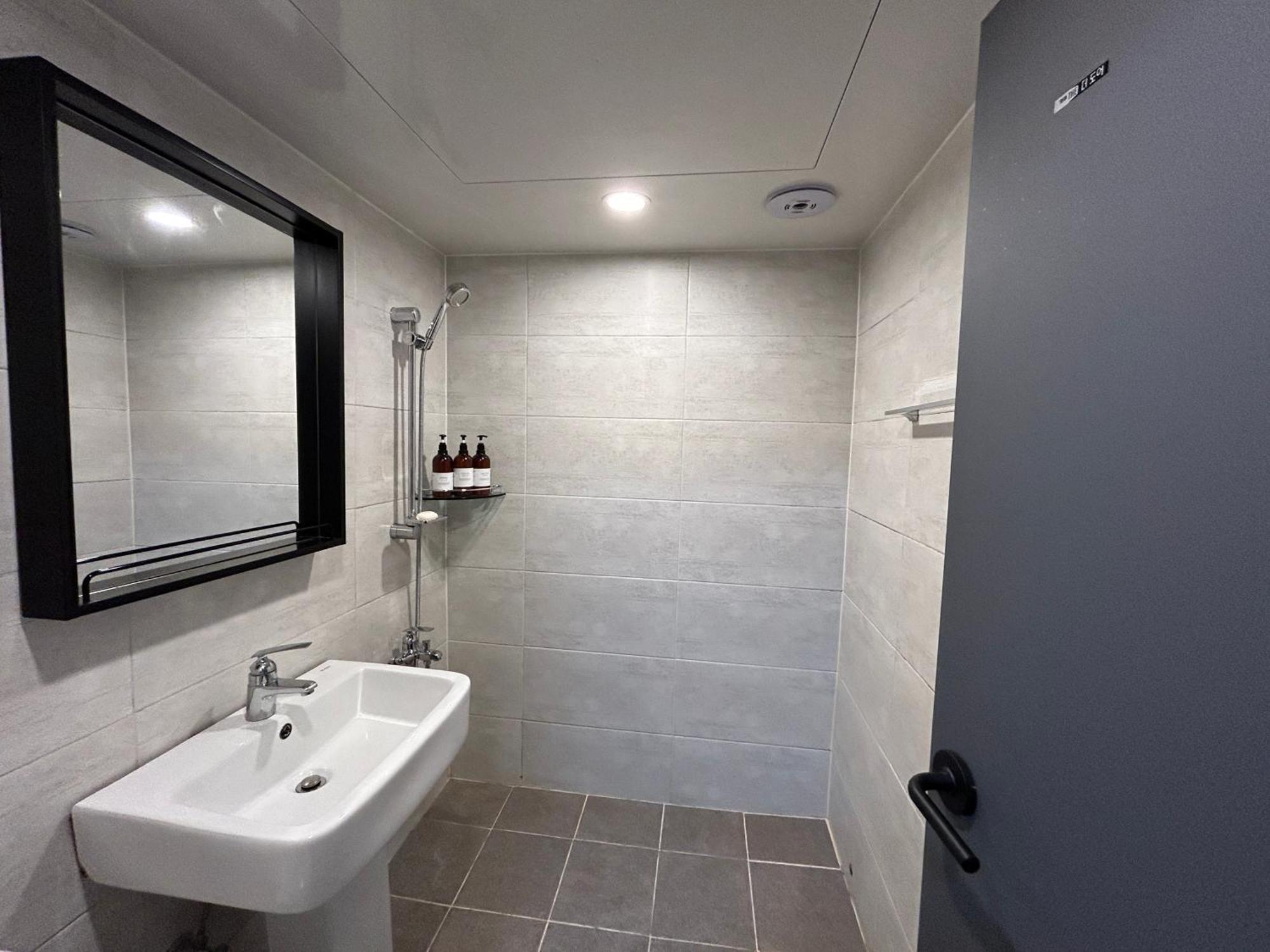 Deluxe Motel Kodže Pokoj fotografie
