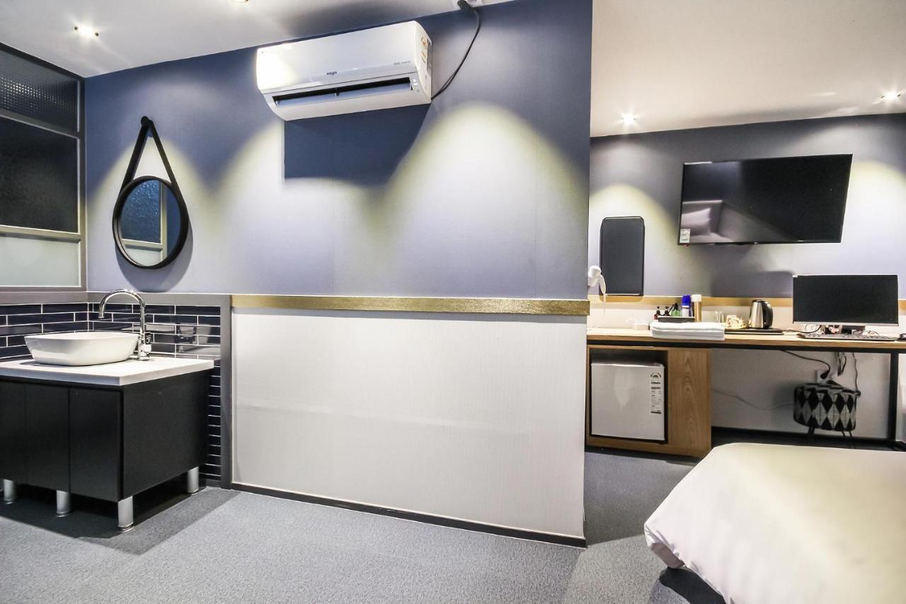 Deluxe Motel Kodže Exteriér fotografie